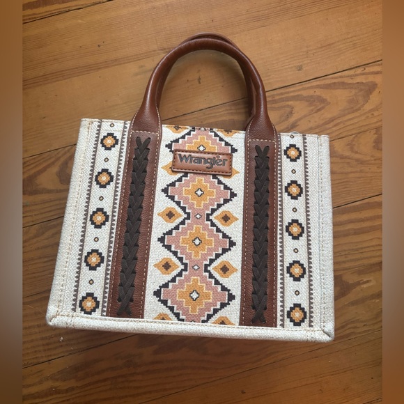 Wrangler Geometric Brown and Cream Tote - Picture 5 of 5